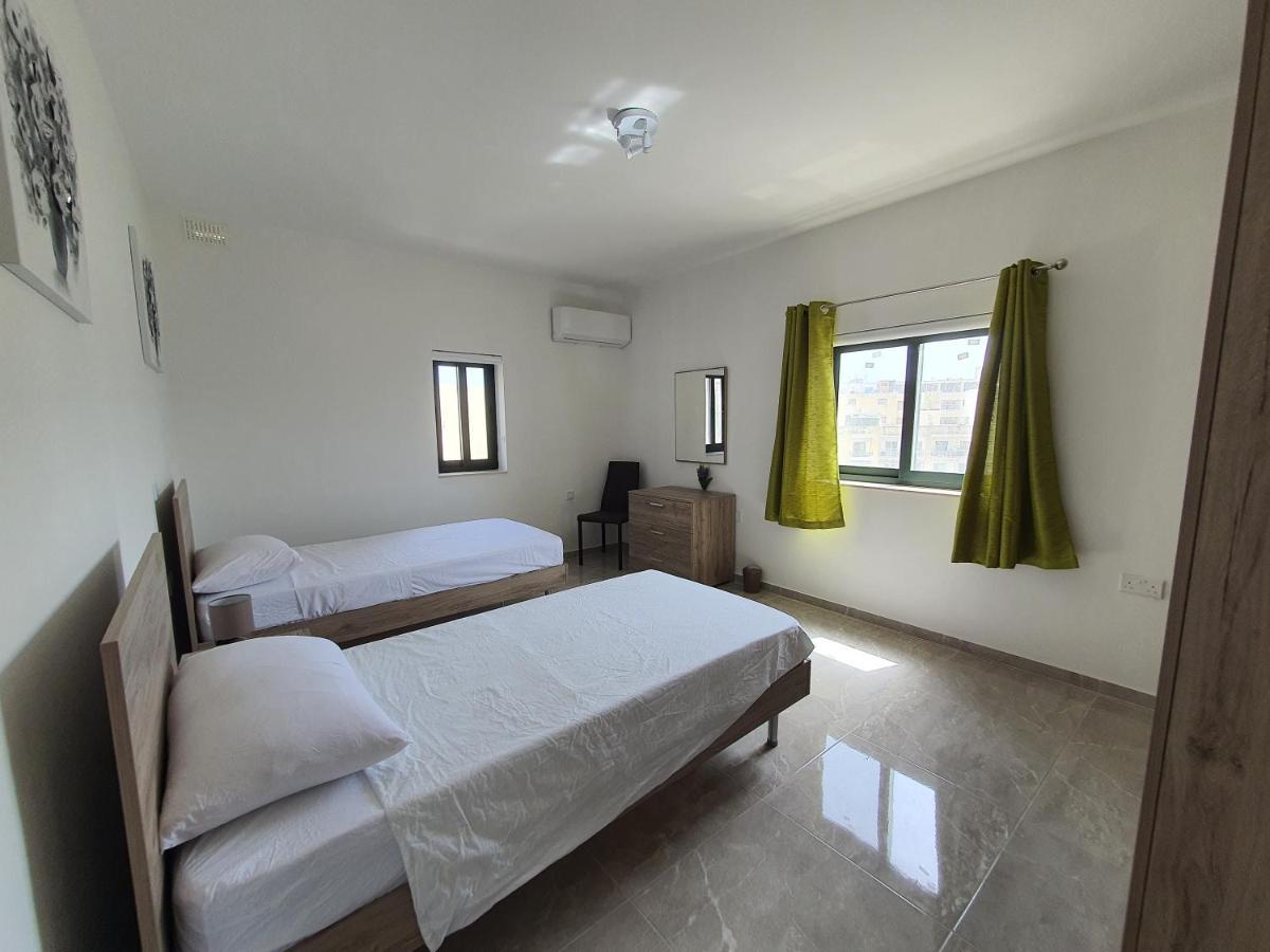 Pretty 2 Bedroom Apartment With Shared Pool St. Paul's Bay Exterior foto